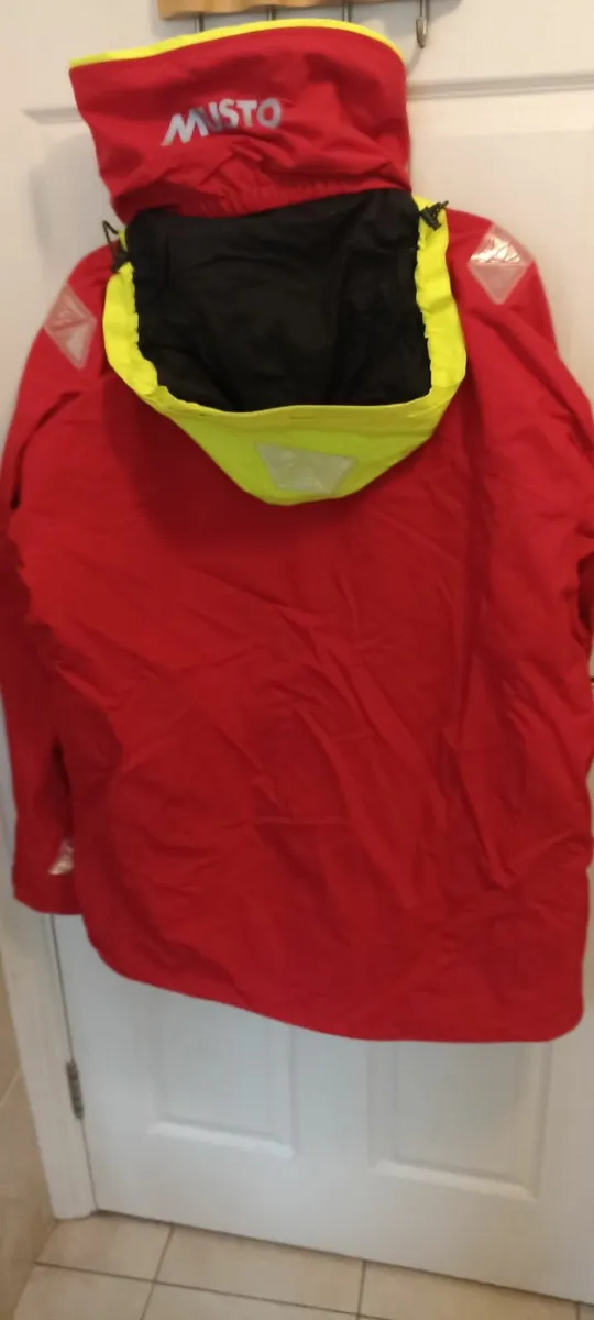 Musto BR2 Off Shore Jacket - Image 3
