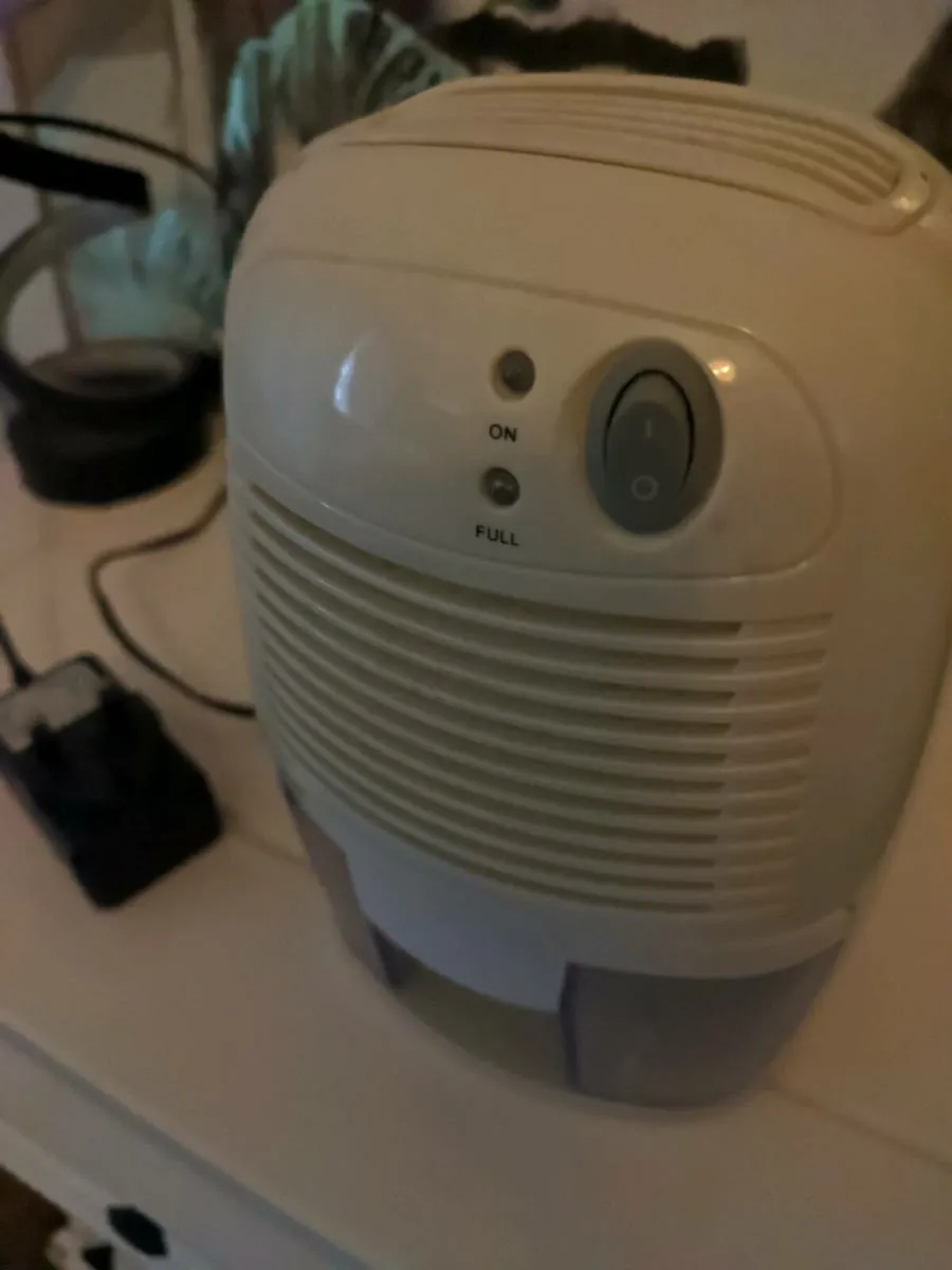 Mini dehumidifier - Image 3