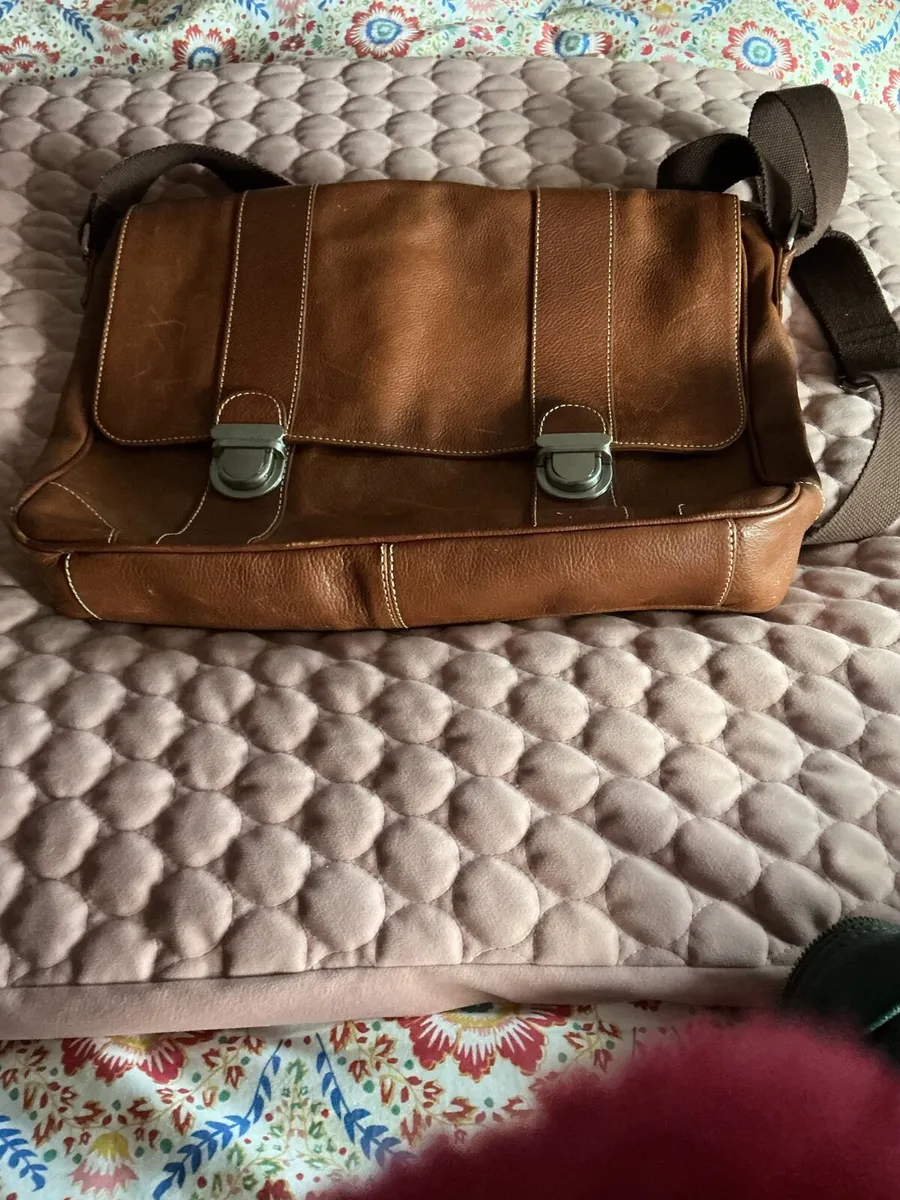 Leather laptop bag - Image 1