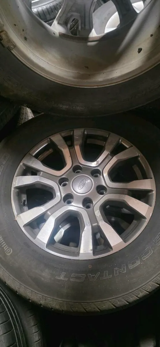 Genuine 18" Ford ranger alloys - Image 3
