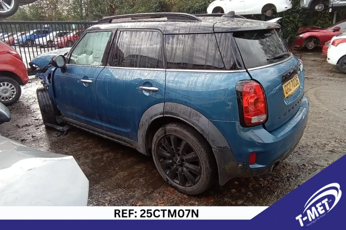 2017 MINI COUNTRYMAN BREAKING FOR PARTS - Image 3
