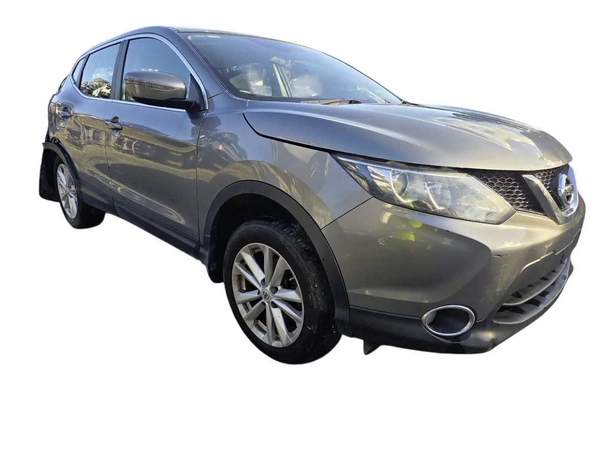 2015 NISSAN QASHQAI For Breaking/Dismantling - Image 1