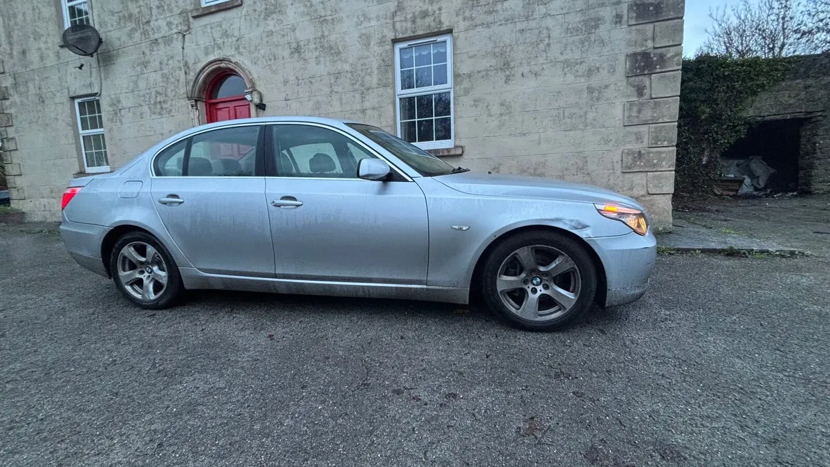 BMW 5-Series 2008 - Image 4