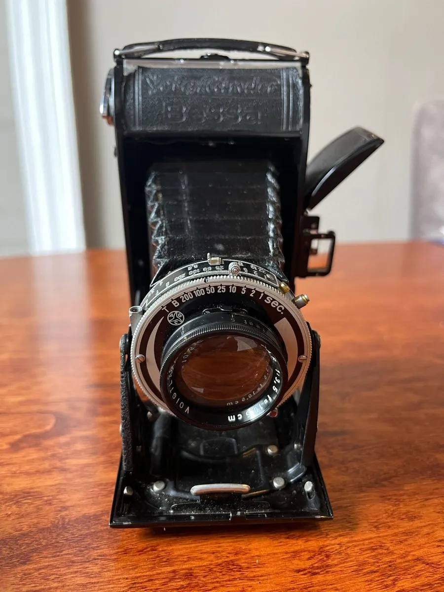 Vintage Camera - Voigtlander Bessa Camera - Image 4