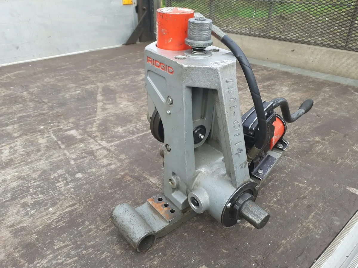 RIDGID 918 HYDRAULIC ROLL GROOVER - Image 4