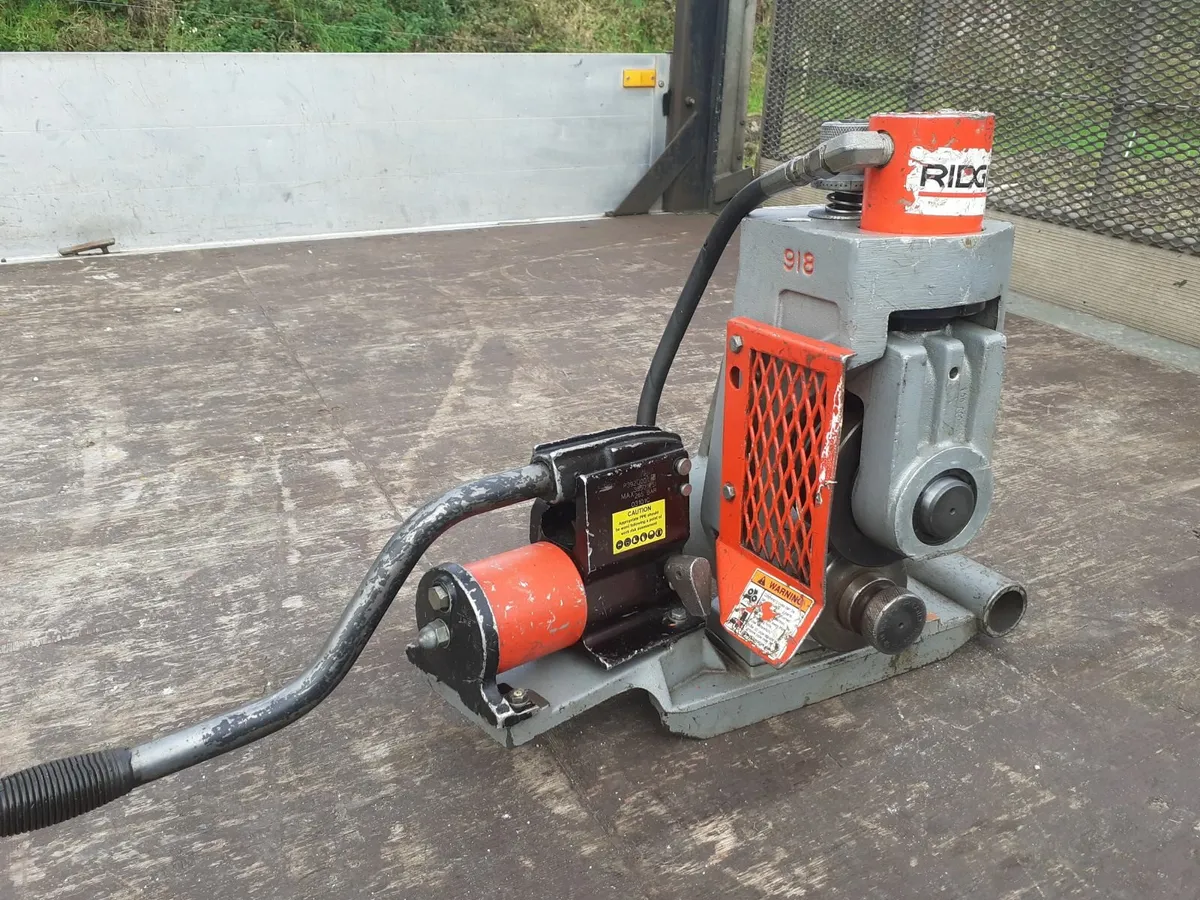 RIDGID 918 HYDRAULIC ROLL GROOVER - Image 1