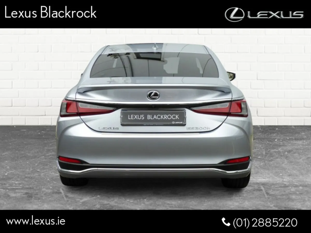 Lexus ES Hybrid Dynamic - Image 4