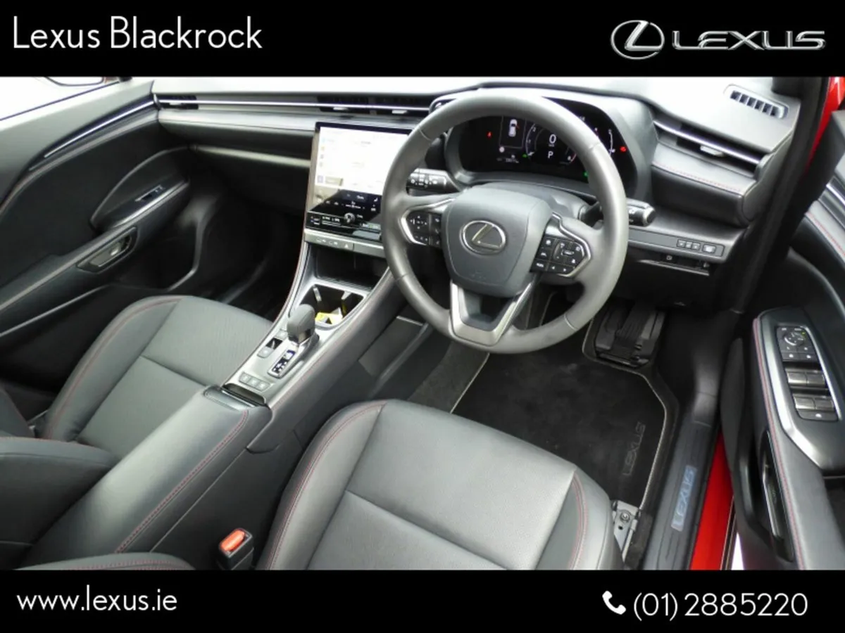 Lexus LBX Hybrid Emotion - Image 2