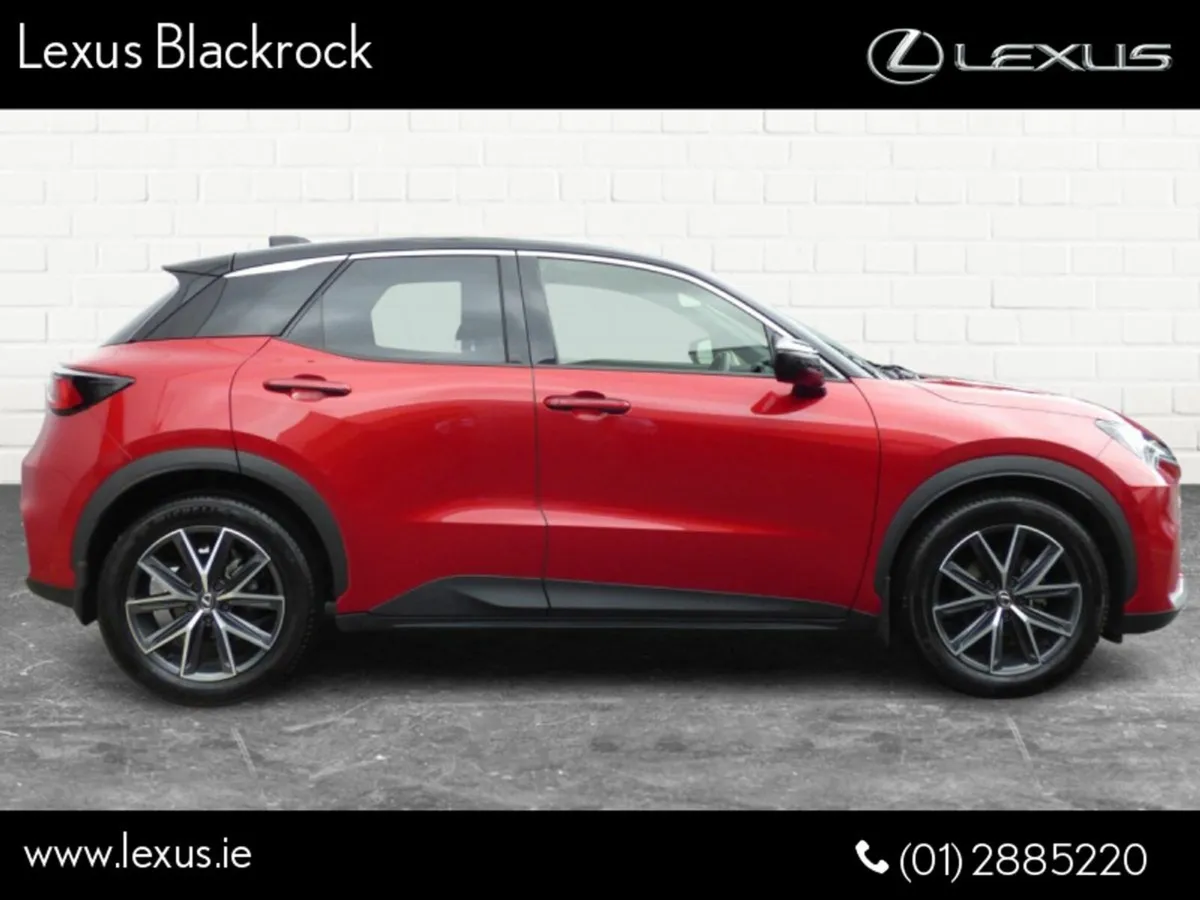 Lexus LBX Hybrid Emotion - Image 3