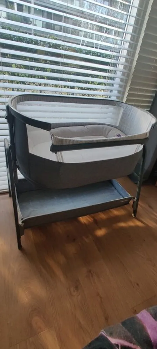 Baby Crib/ Cot - Image 3