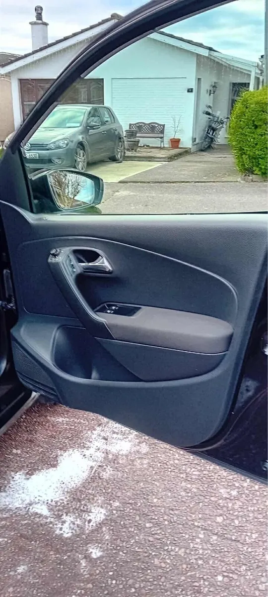 Volkswagen polo - Image 4