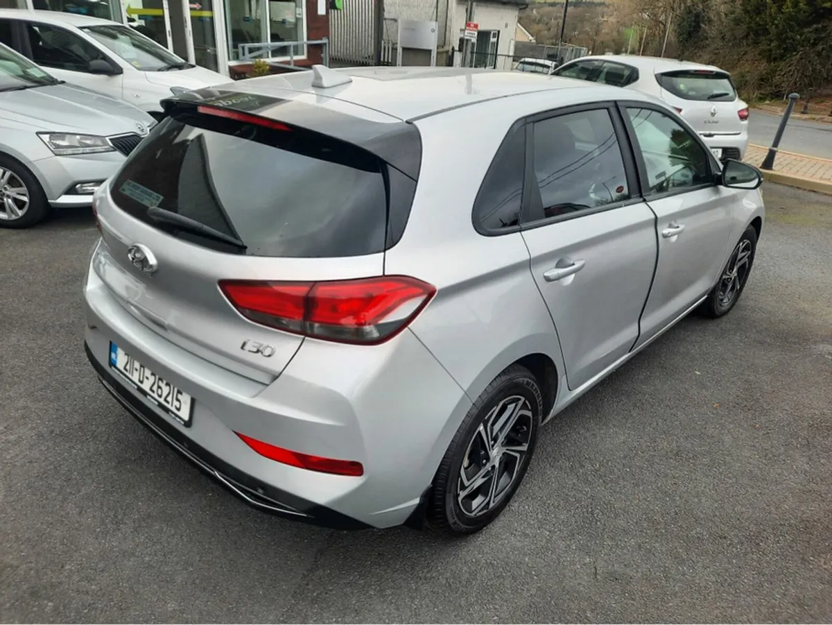 Hyundai i30 I 30 DELUXE 5DR PETROL - Image 4
