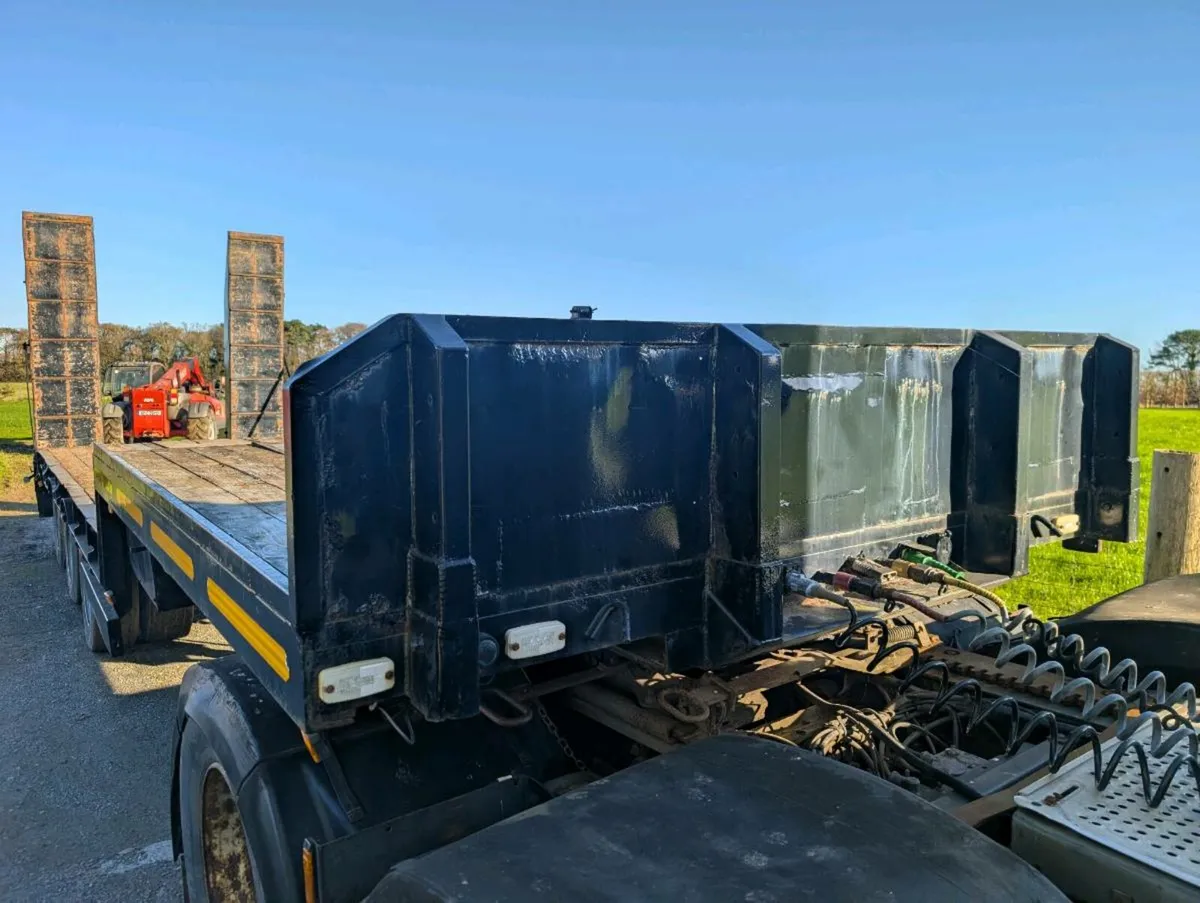 Low loader - Image 4