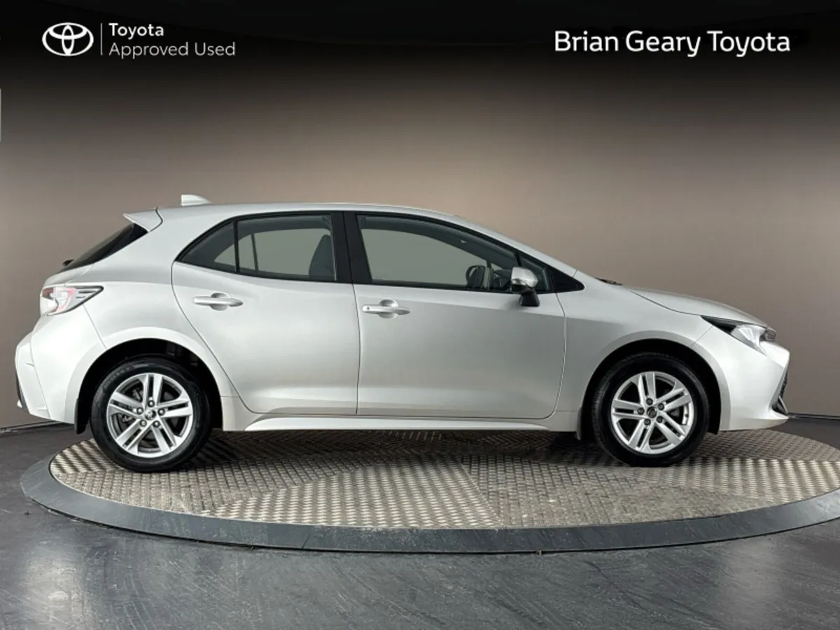 Toyota Corolla HYBRID LUNA H/B - Image 3