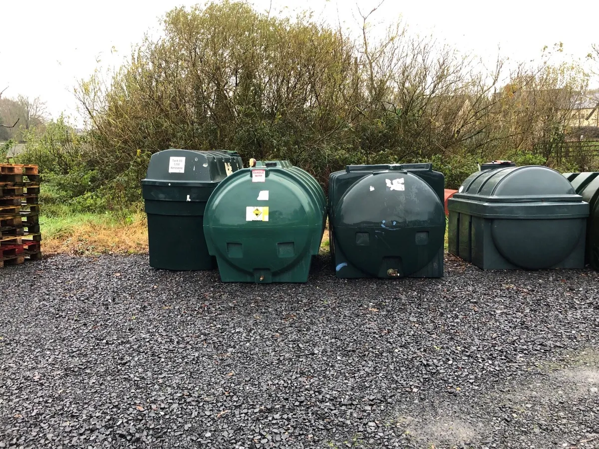 Oil tanks - Image 1