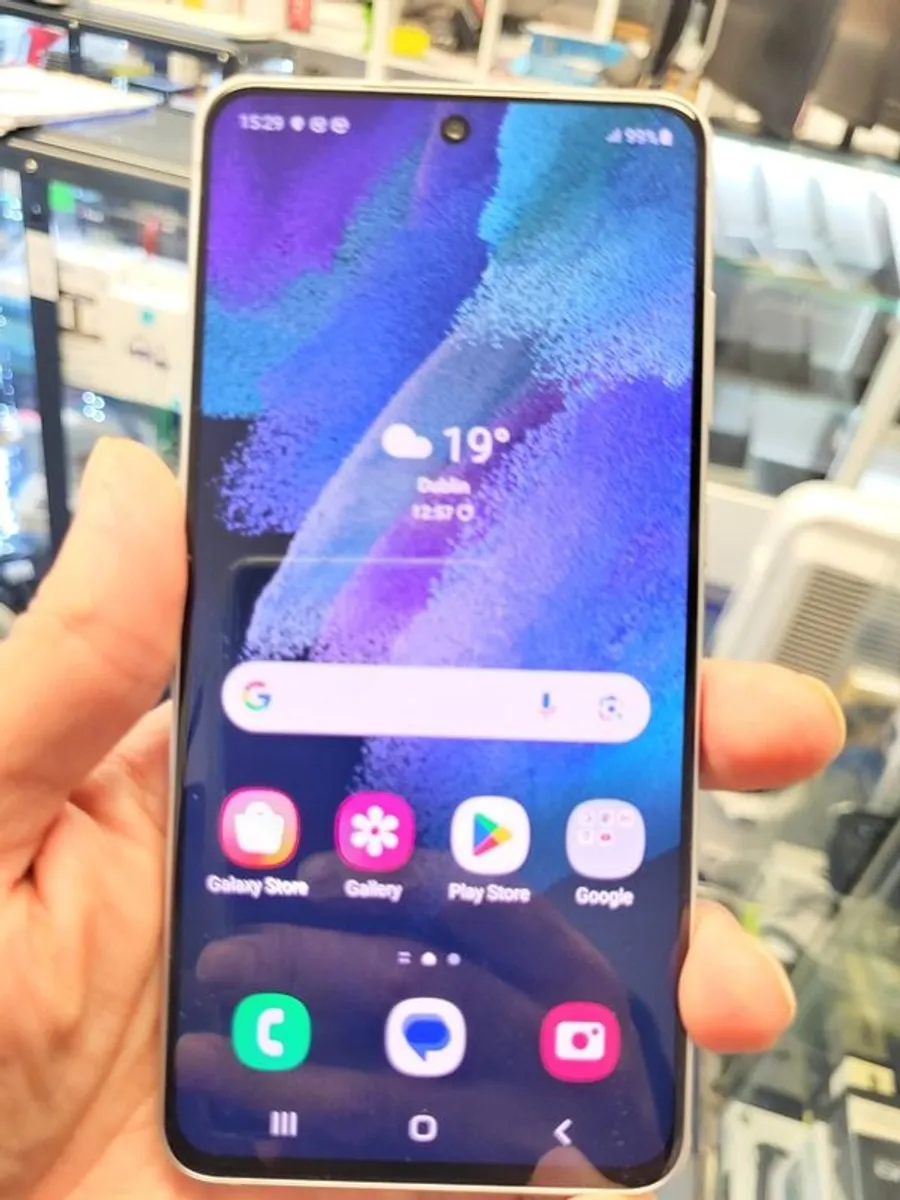 Samsung S21 FE 5G 128GB Dual Sim Unlocked - Image 2