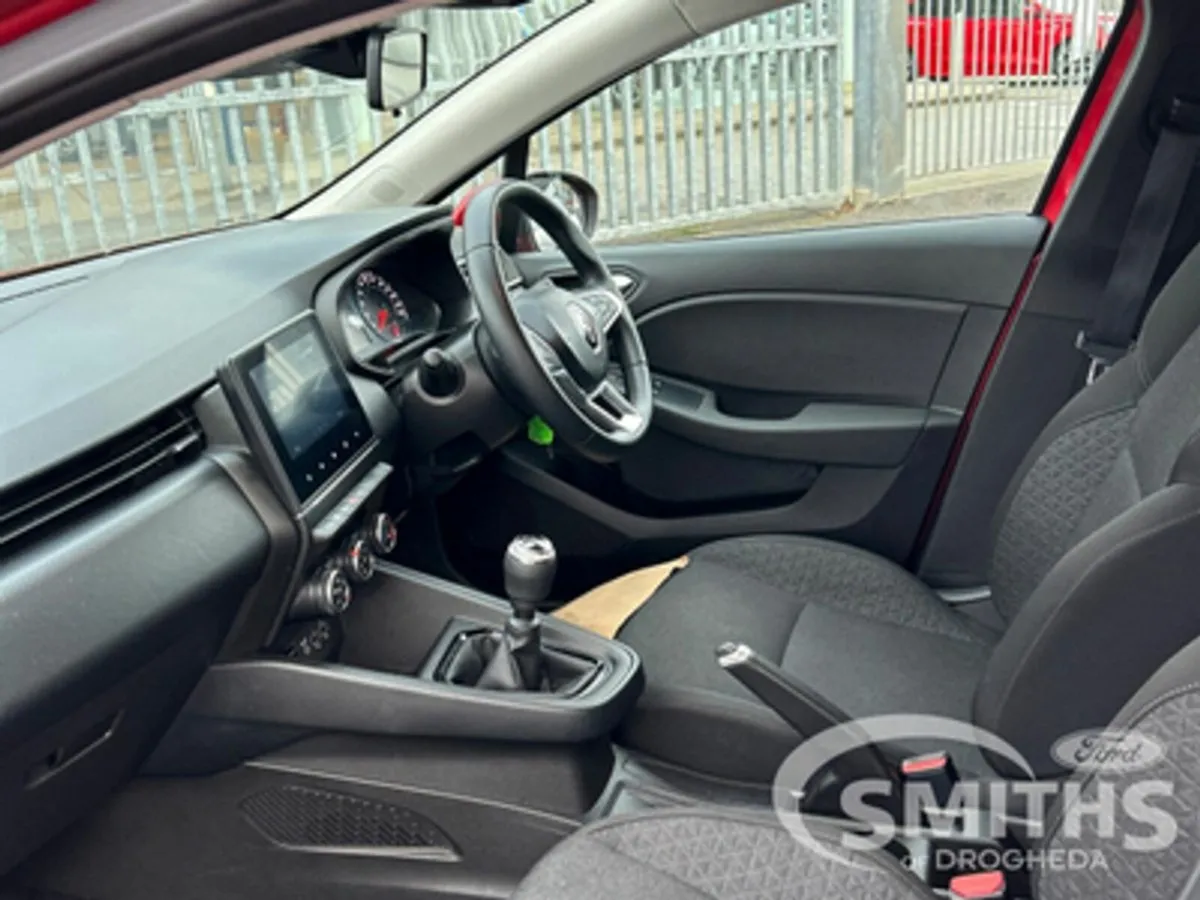 Renault Clio DYNAMIQUE 1.0 90PS - Image 4