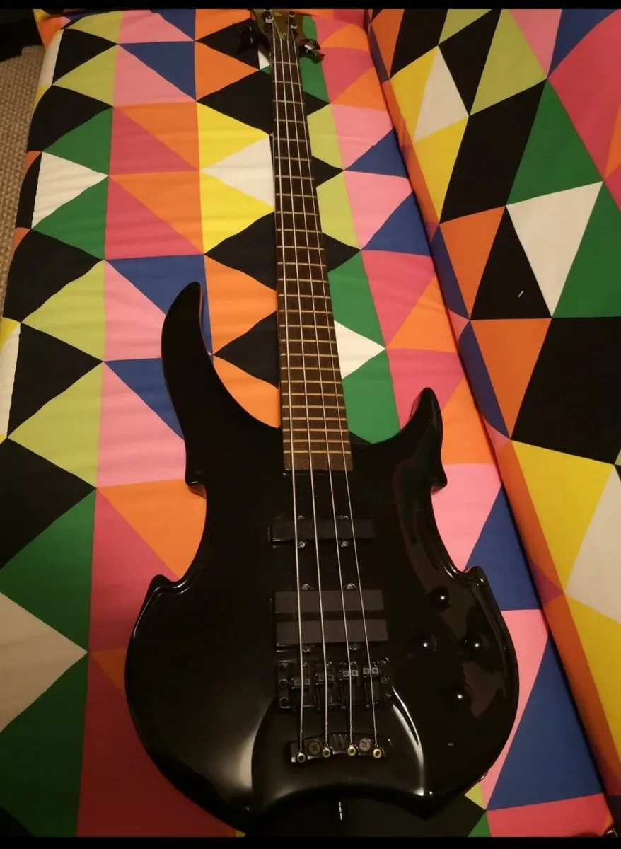 Warwick Bass - Image 1