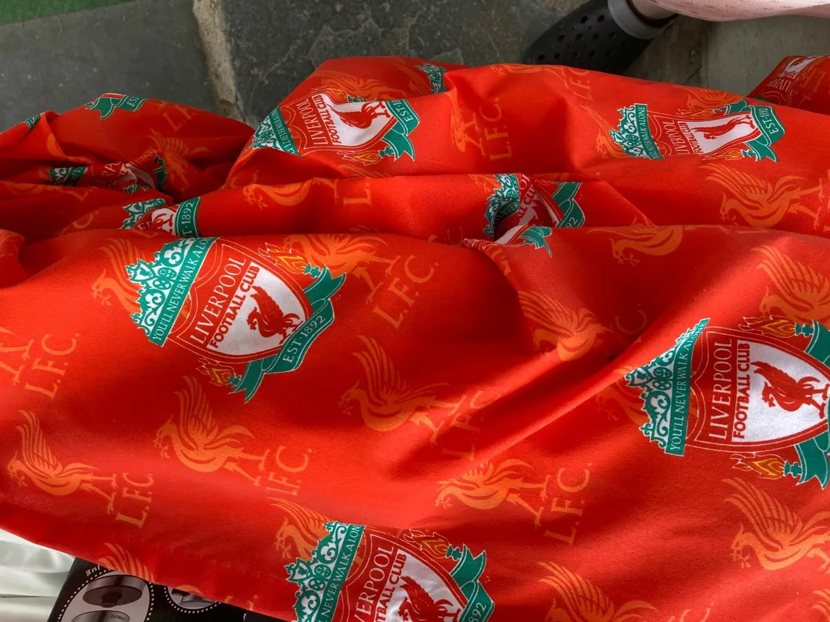 LIVERPOOL FOOTBALL CLUB CURTAINS - Image 2