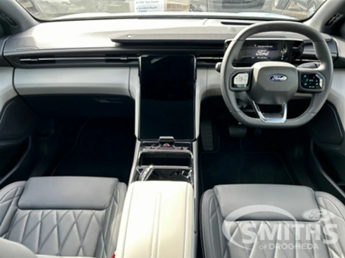 Ford Explorer PREMIUM RWD 77kWh  **DEMO** - Image 2