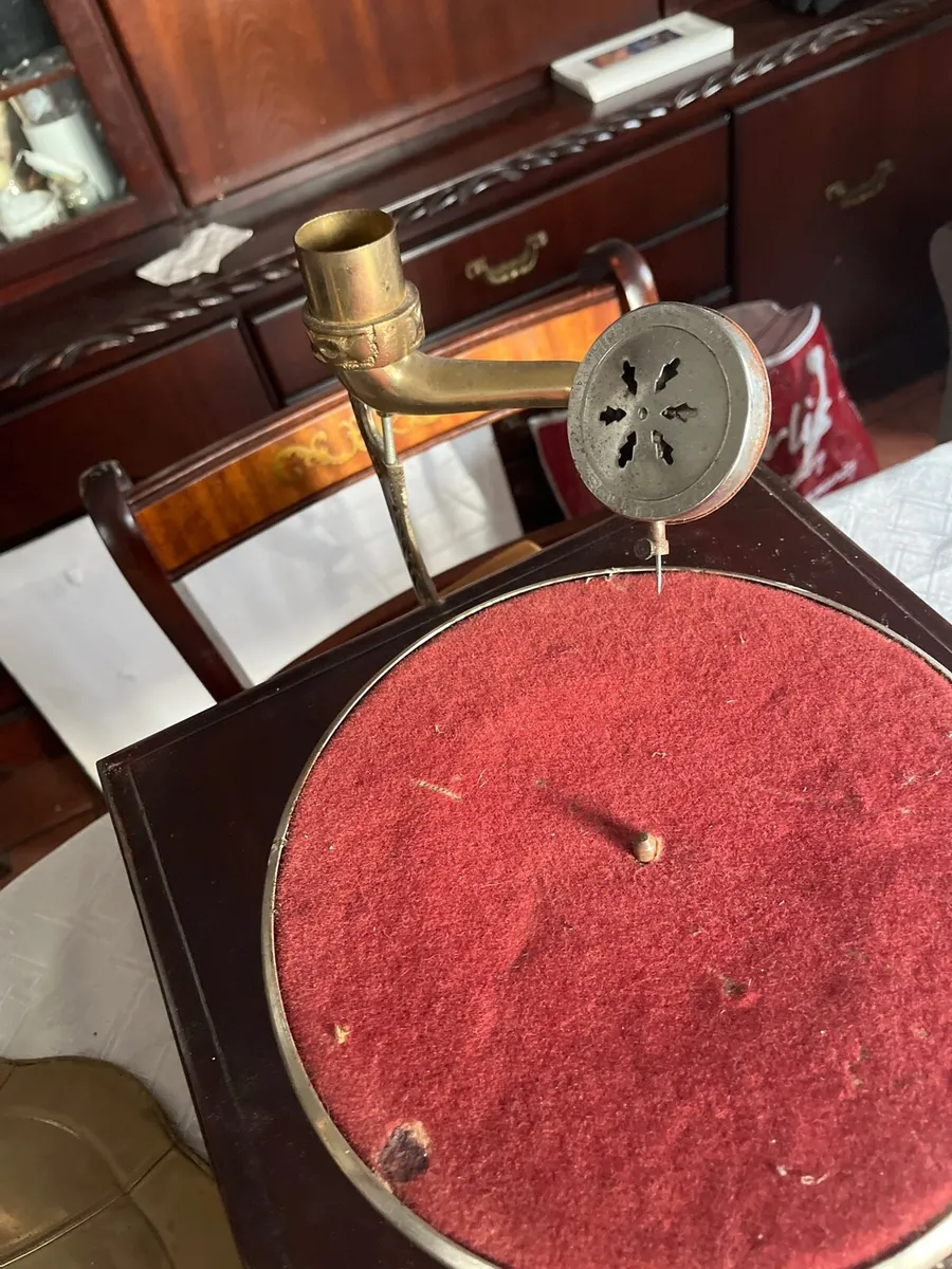 Gramophone - Image 3