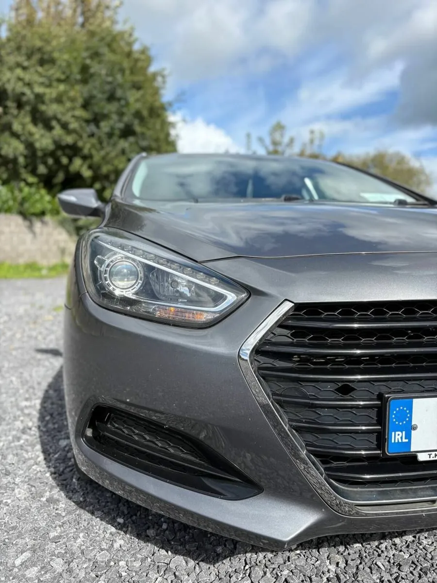 Hyundai i40 2015 - Image 1