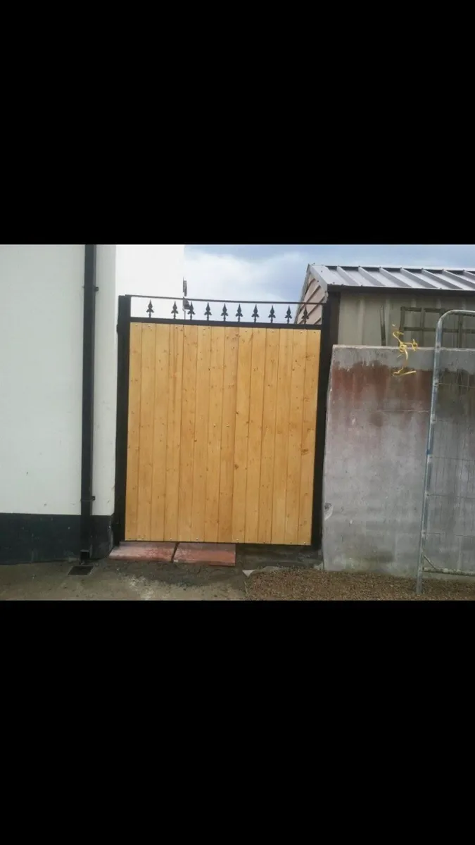 Steel frame side gates - Image 4