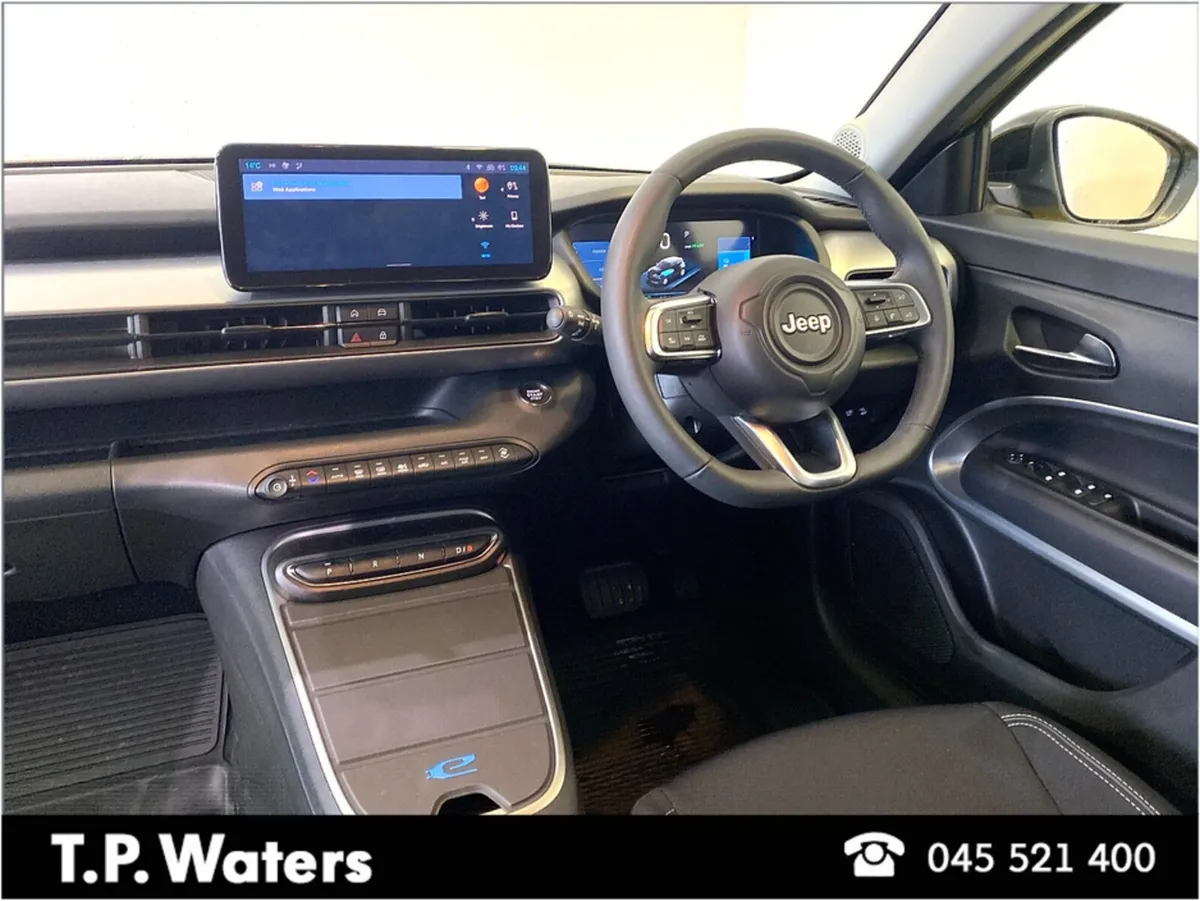 Jeep Avenger ALTITUDE - FULL ELECTRIC - LAUNCH EDI - Image 2