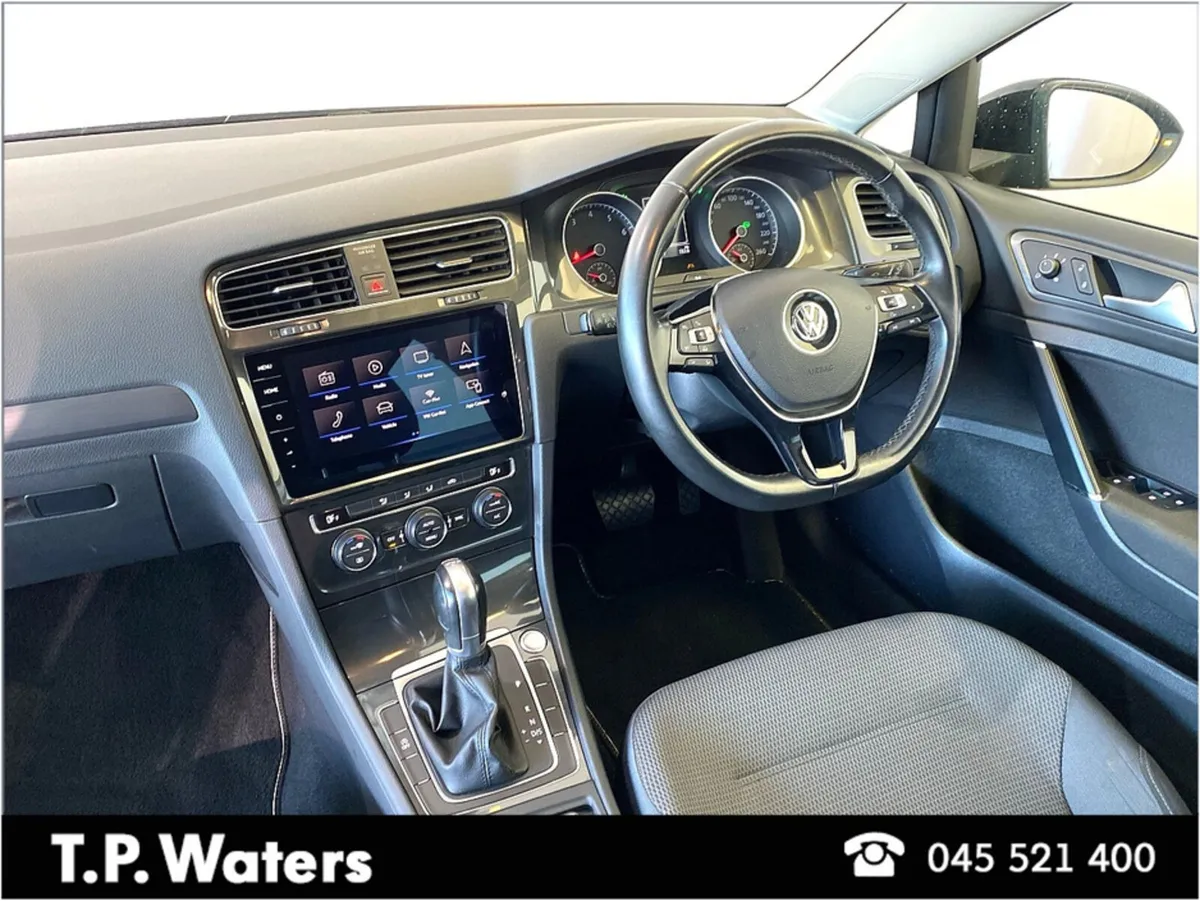 Volkswagen Golf 1.2 TSI AUTOMATIC - REVERSING CAME - Image 2