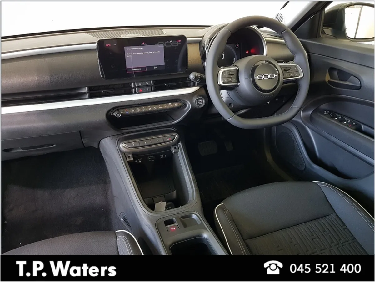 Fiat 600 1.2 HYBRID - AUTOMATIC - 3 YEAR WARRANTY - Image 2