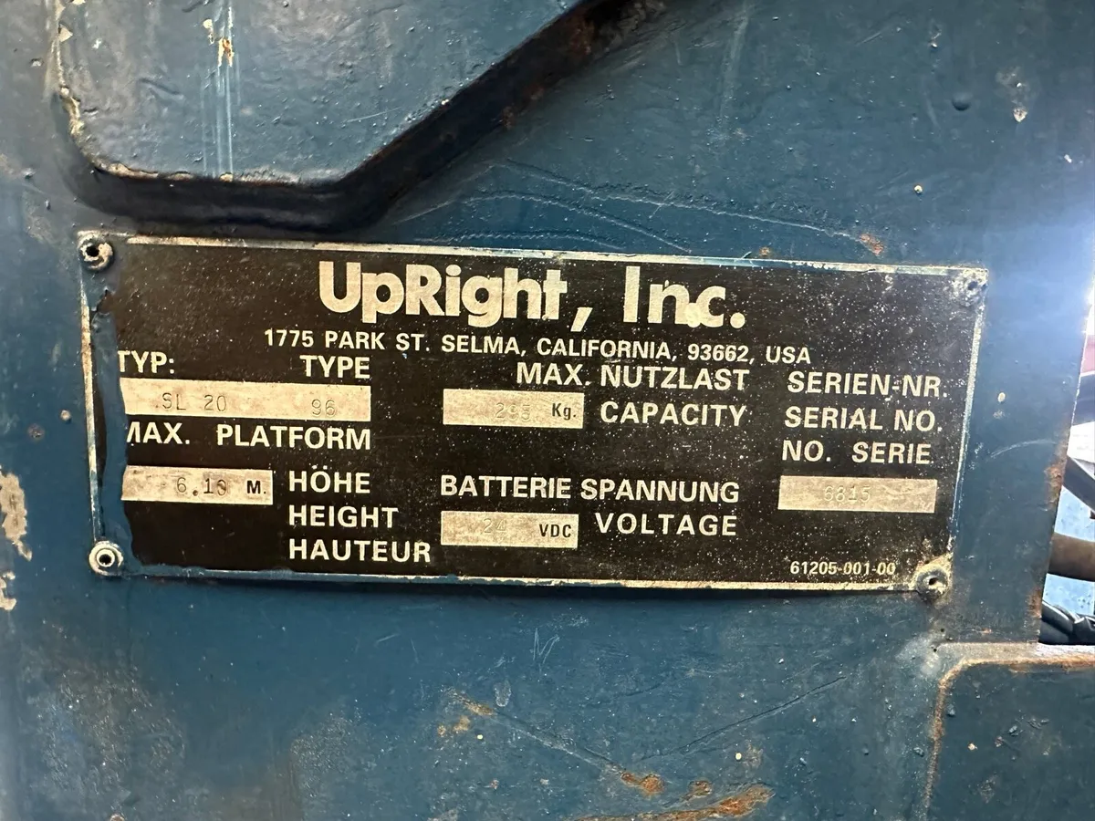 Sissor lift - Image 2