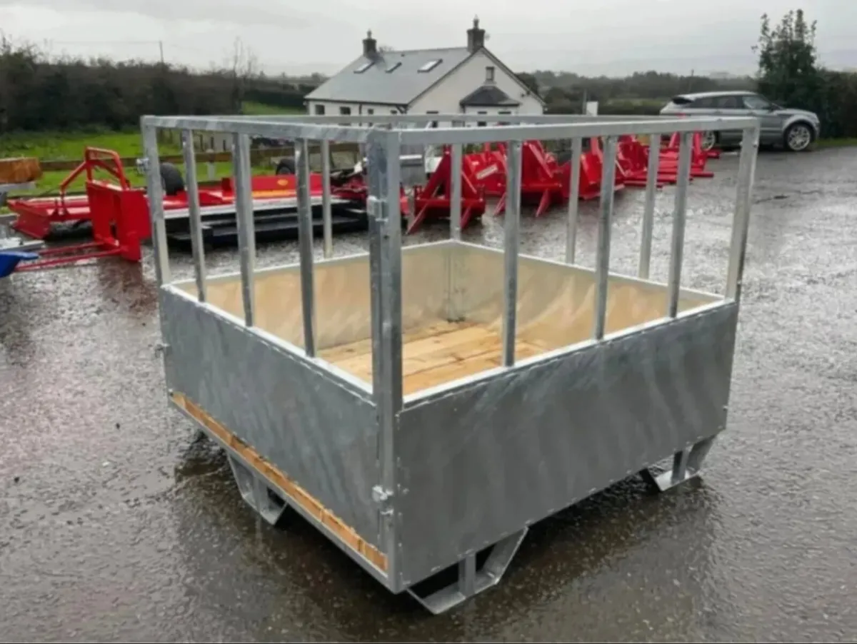 SQUARE FEEDERS NEW - Image 3