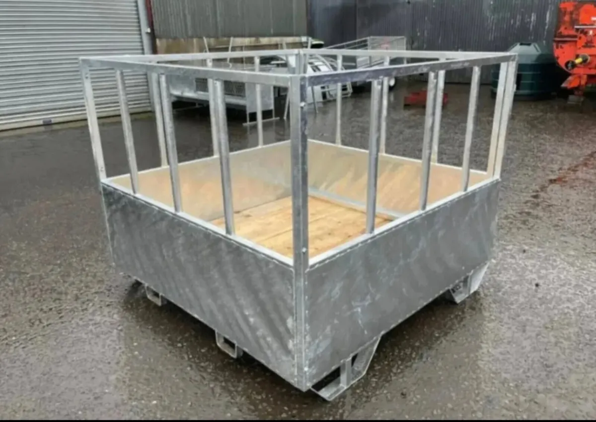 SQUARE FEEDERS NEW - Image 4