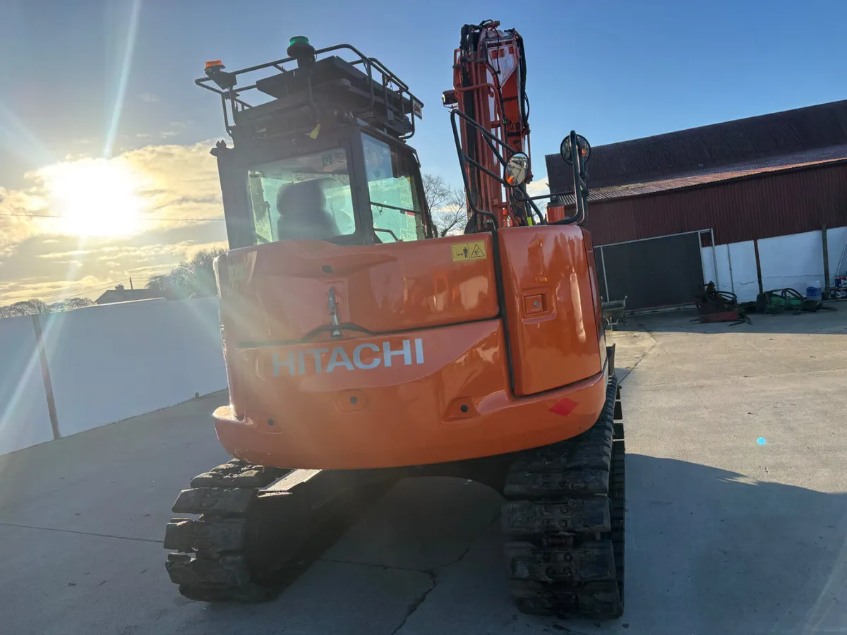 Hitachi 85-5 year 2018 - Image 3