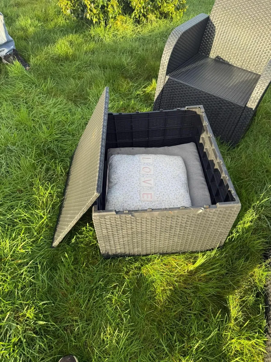 Rattan 3 piece garden furniture - Image 3