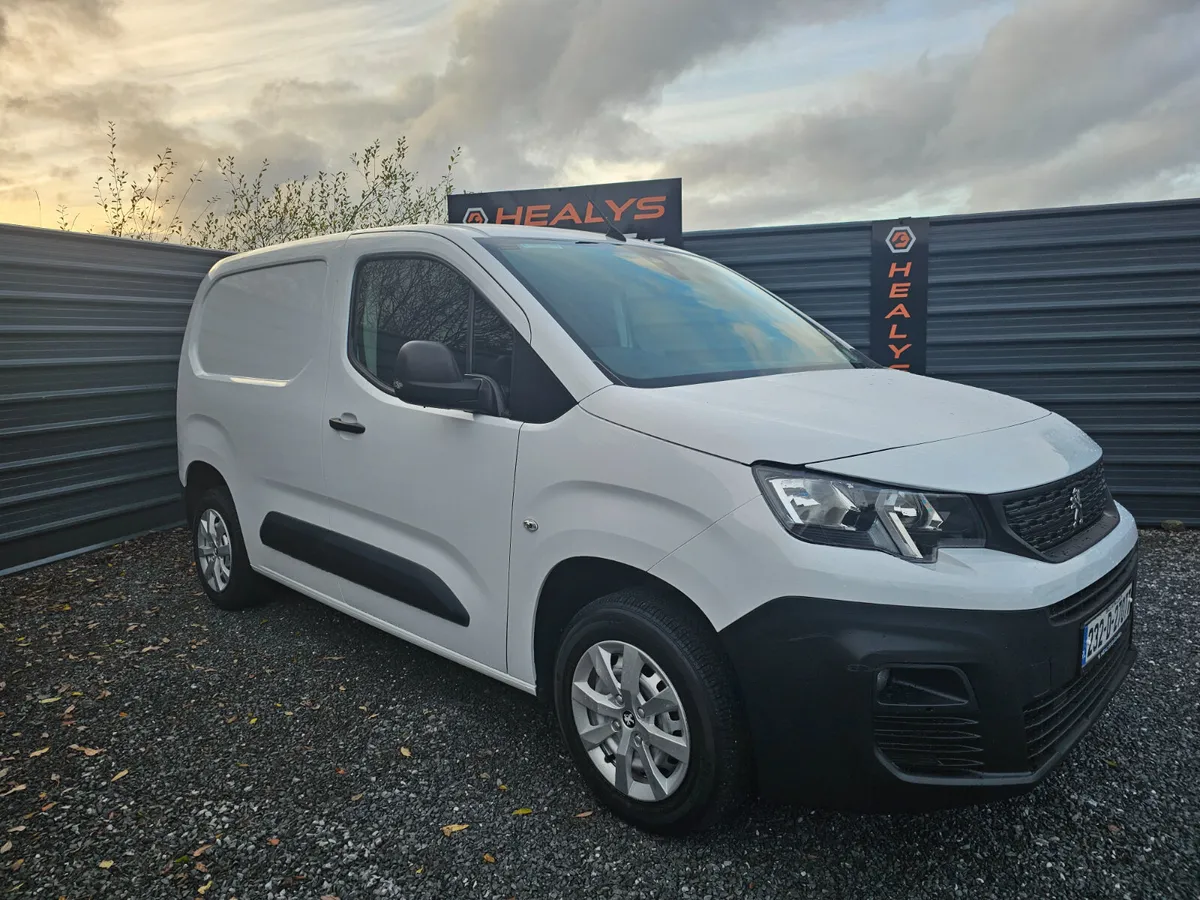 2023 Peugeot Partner Professional Plus - Image 1