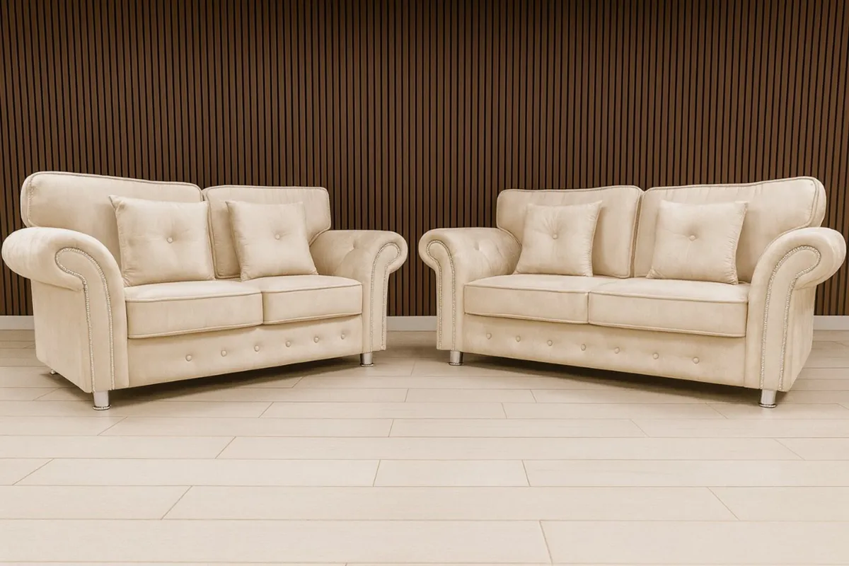 Olympia Cream Chesterfield Fullback Cushions Sofa