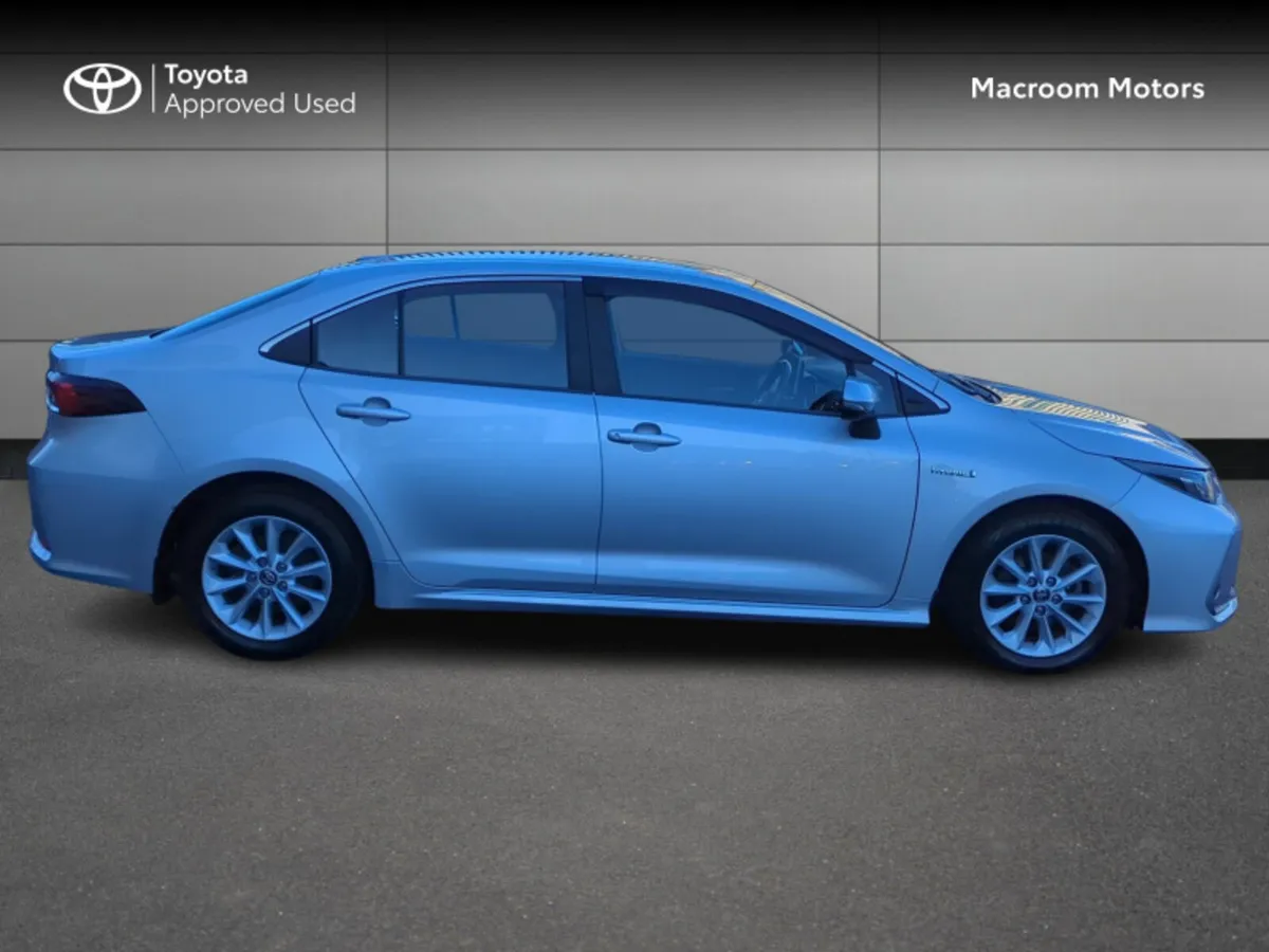Toyota Corolla BLACK FRIDAY SALE! COROLLA HYBRID L - Image 3
