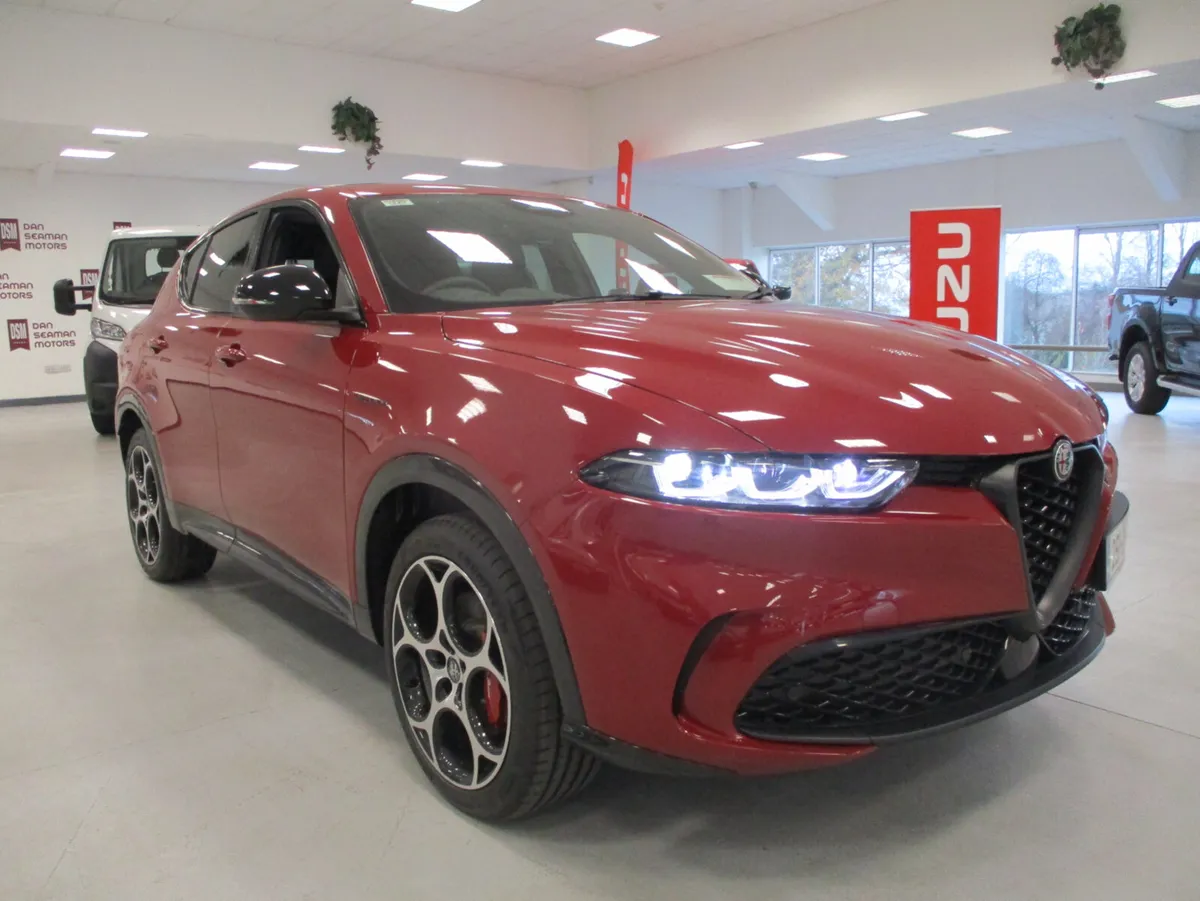 Alfa Romeo Tonale  VELOCE1.3 PHEV AWD 280 BHP 2025 - Image 3
