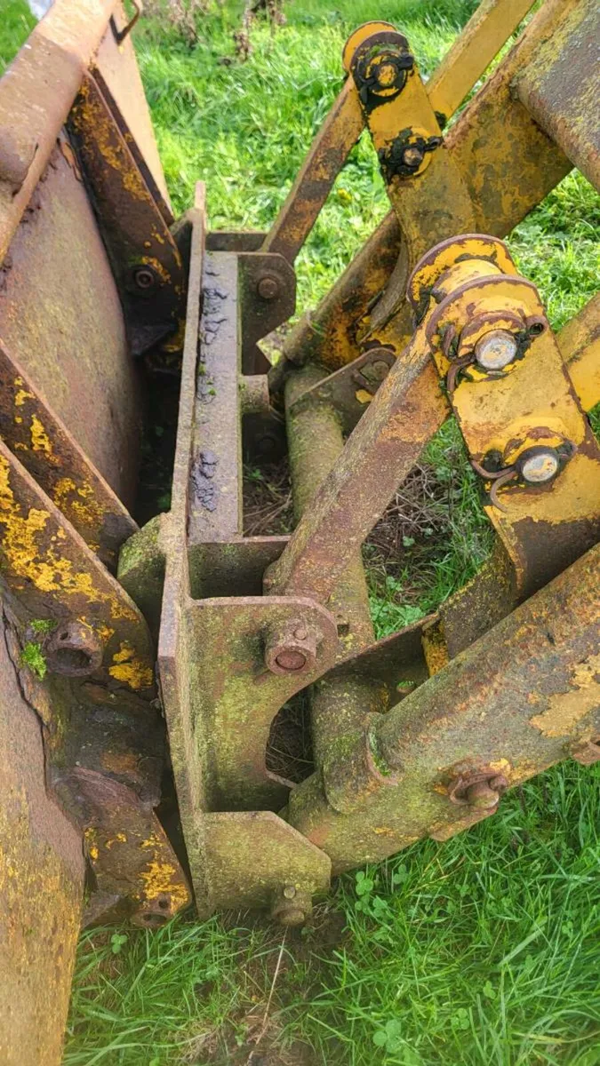 Massey 50 b - Image 4