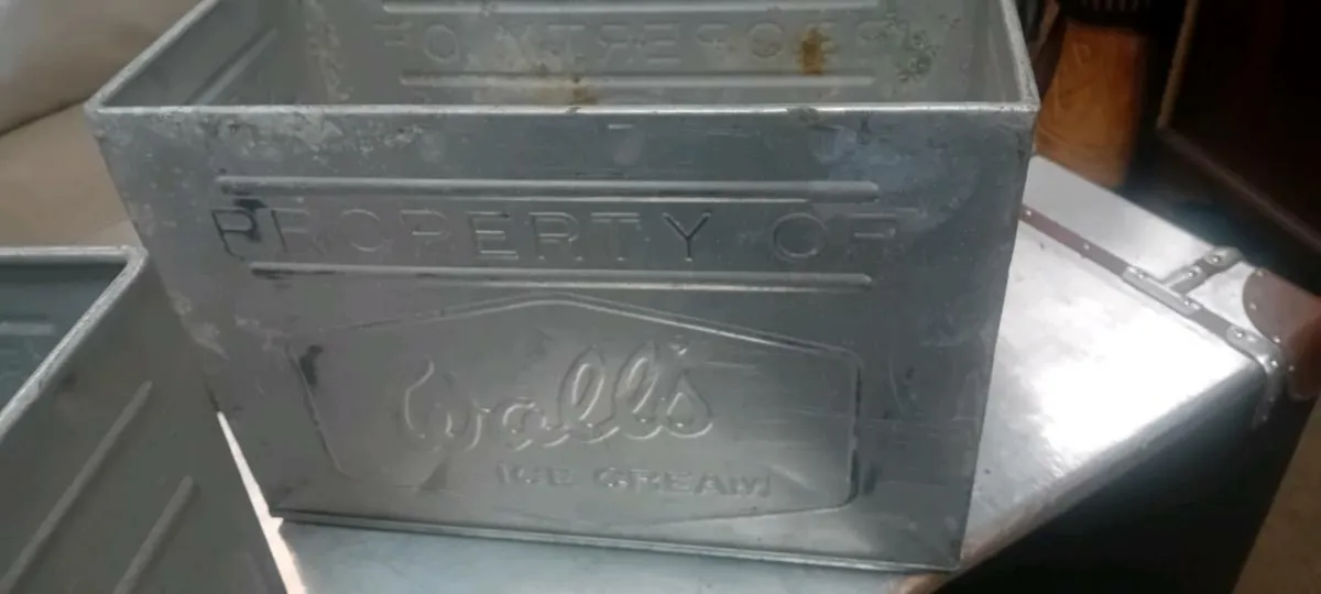 Original Walls Aluminium Ice Cream Tub - Image 1