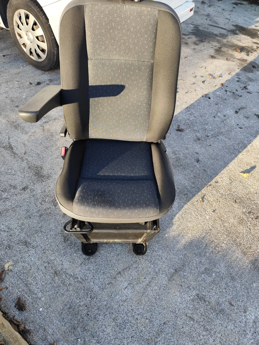 Renault master single passenger seat - Image 2