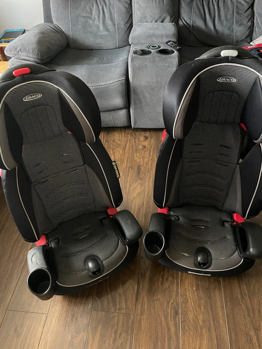 Child car seats - Image 1