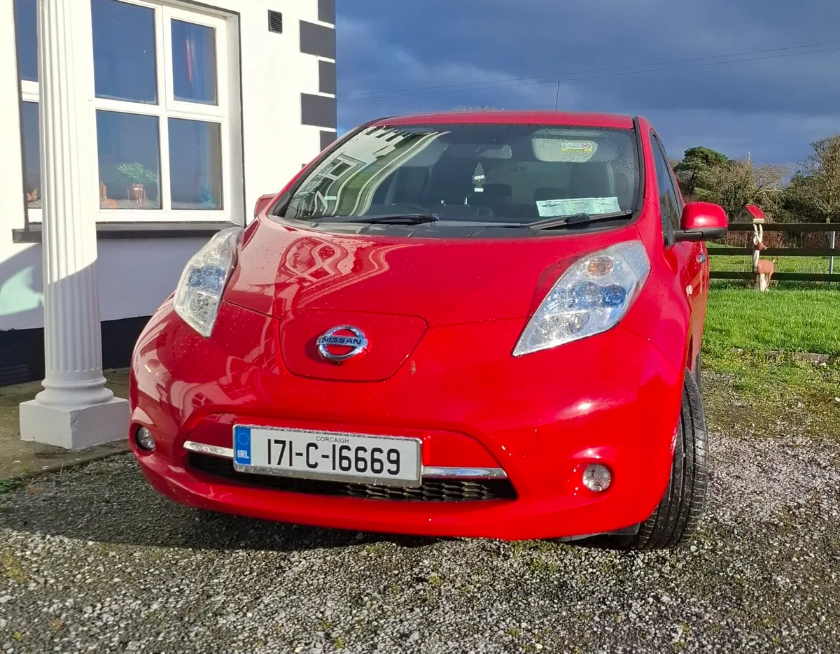 2017 30kw Top SPEC SVE 97km RANGE 140-120 NCT 3/27 - Image 1