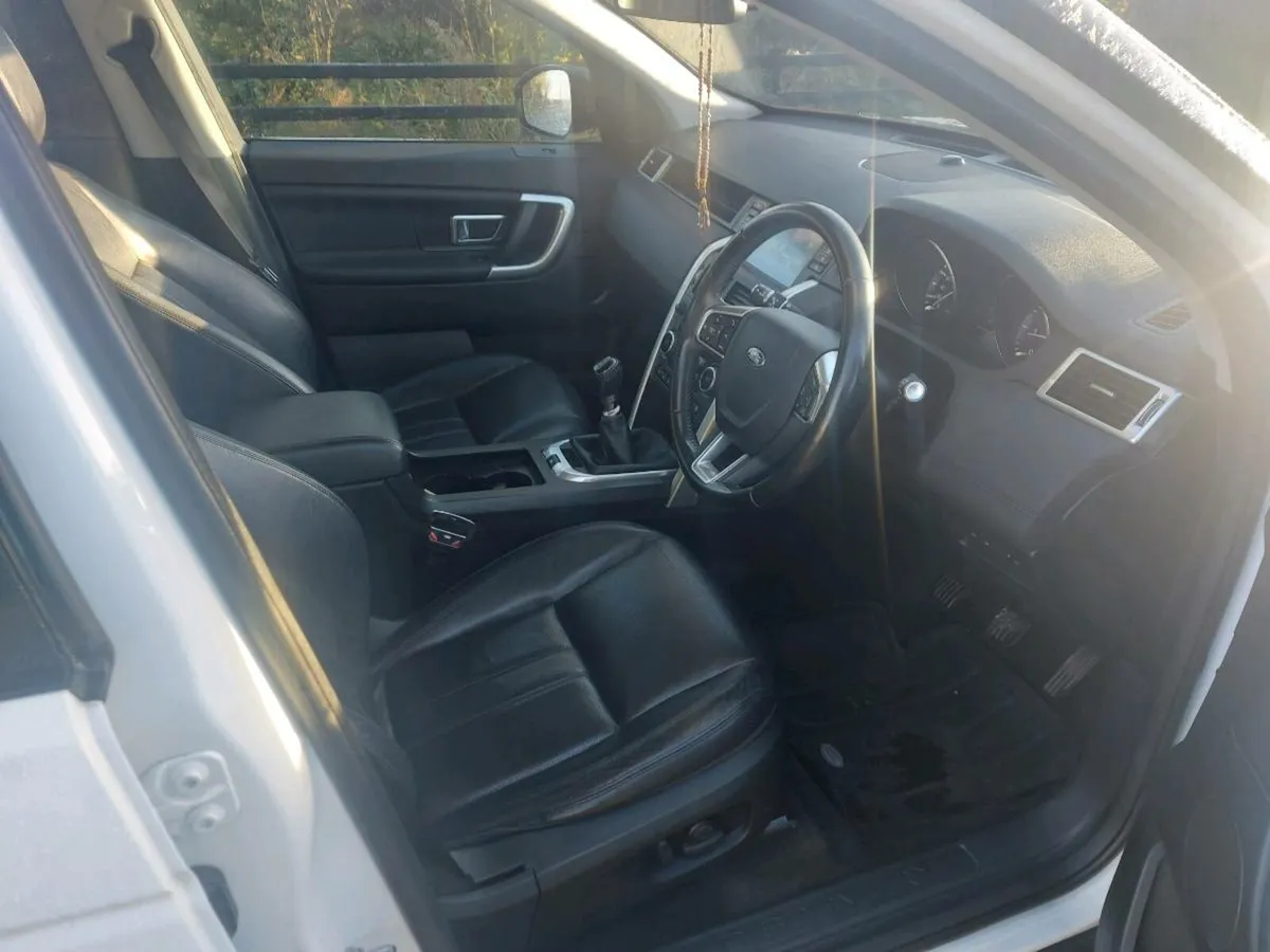 LANDROVER DISCOVERY SPORT 2017 2,0TDI LONG NCT TAX - Image 2