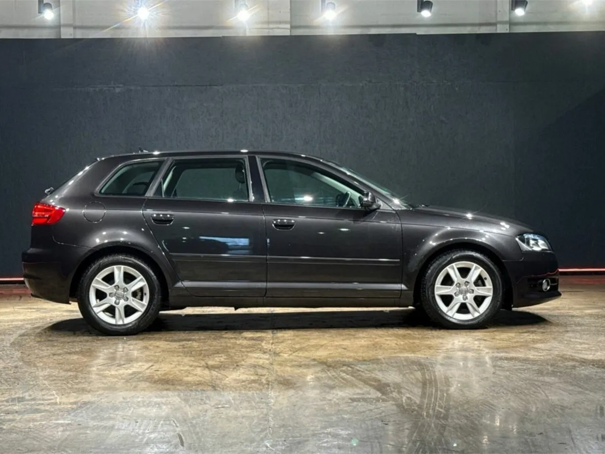 Audi A3 LOW MILEAGE - TFSI 1.4L AUTOMATIC - REVERS - Image 3