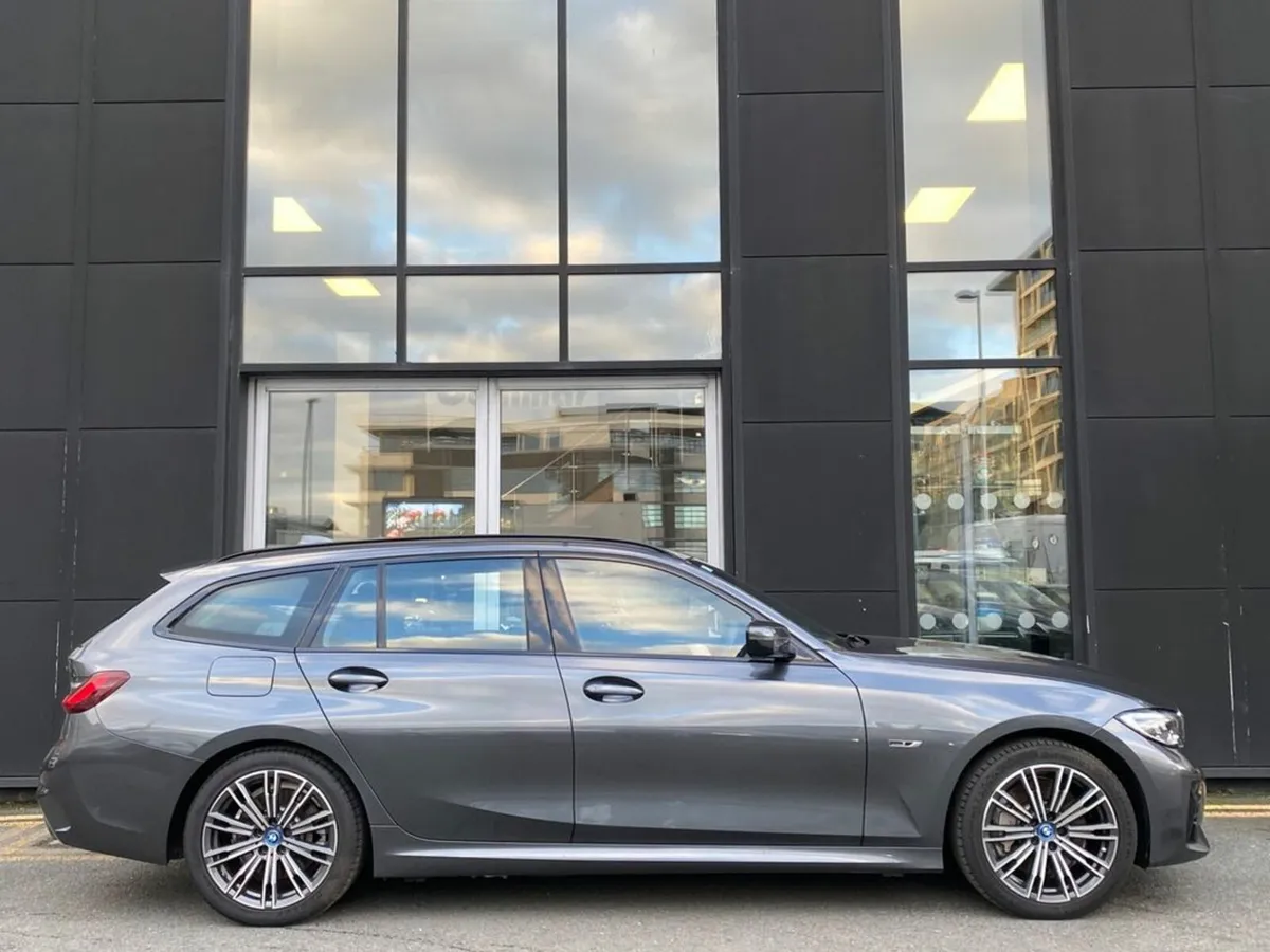 BMW 3-Series Touring 330e M-Sport Auto (PHEV) - Image 4