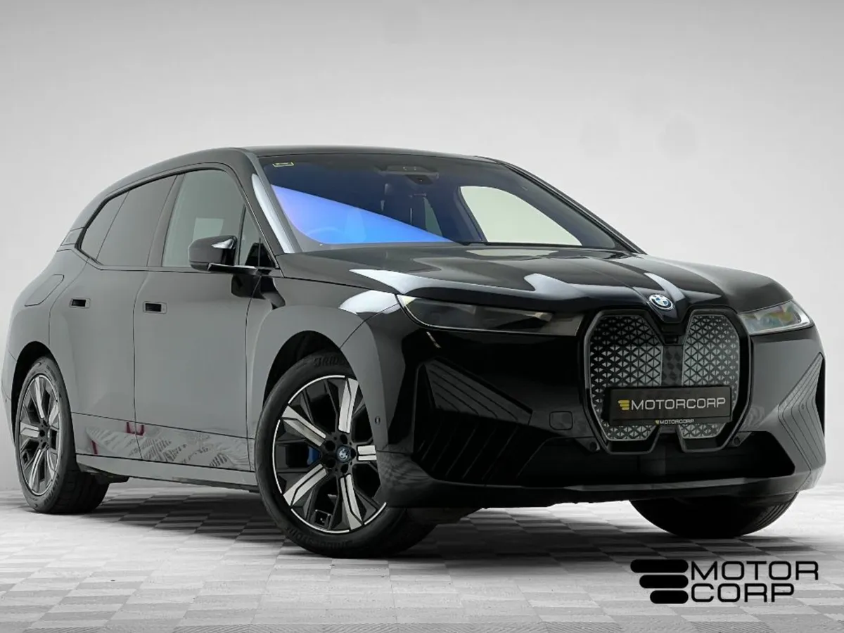 BMW iX 40 M SPORT XDRIVE *PAN ROOF* - Image 1