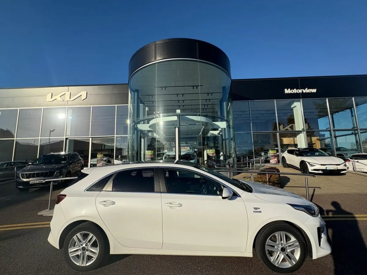 Kia Ceed 1.6D Alloys Air Con Bluetooth, **warranty - Image 1