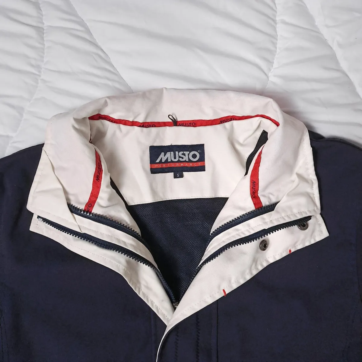 Musto Navy White Windbreaker Sailing Jacket Size S - Image 2